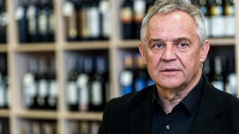 Marek Kondrat stracił sklepy z winami