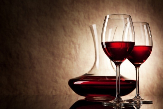 Polacy stają się coraz większymi znawcami win – raport
