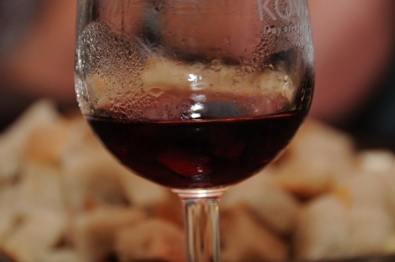 SWP zaprasza na szkolenie „Ocena techniczna win po fermentacji alkoholowej”